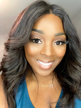 Load image into Gallery viewer, Catching Flights Eyelashes