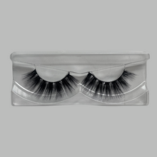 Load image into Gallery viewer, Girl's Night Eyelashes